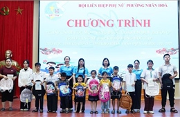 Tiếp sức hơn 1.300 trẻ em khó khăn đến trường