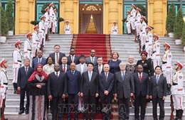 Chủ tịch nước tiếp 10 Đại sứ trình Quốc thư 