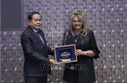 Chủ tịch Quốc hội Trần Thanh Mẫn gặp Lãnh sự danh dự Việt Nam tại Torino