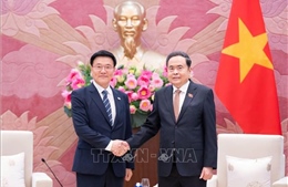 Chủ tịch Quốc hội Trần Thanh Mẫn tiếp Đoàn đại biểu Viện nghiên cứu kinh tế Kimhakmin E-roun 