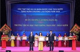 Hà Nội tuyên dương điển hình tiên tiến, nhà giáo tiêu biểu năm 2025