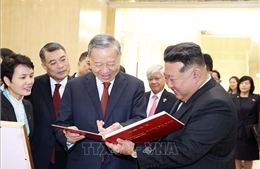 Tổng Bí thư Tô Lâm hội đàm với Tổng Bí thư, Chủ tịch Quốc vụ CHDCND Triều Tiên Kim Jong Un