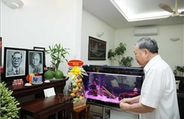 Tổng Bí thư Tô Lâm dâng hoa, dâng hương tưởng niệm Tổng Bí thư Nguyễn Văn Linh