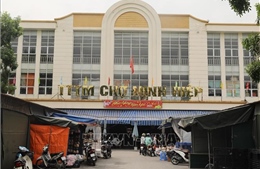Hà Nội tăng cường xử lý hàng giả mạo nhãn hiệu tại “thủ phủ” thời trang Ninh Hiệp