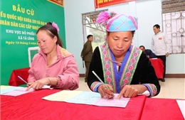 Bộ Nội vụ: Hăng hái, tích cực, hơn 71% cử tri cả nước đã bỏ phiếu trước 12 giờ