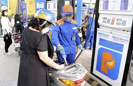 Giá xăng dầu tiếp tục đồng loạt tăng từ 15 giờ hôm nay