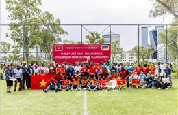 Sôi nổi các hoạt động chào mừng 51 năm Ngày Giải phóng miền Nam, thống nhất đất nước tại Mozambique