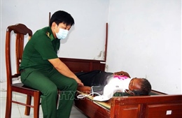Kịp thời cứu ngư dân, thuyền viên người nước ngoài gặp nạn trên biển