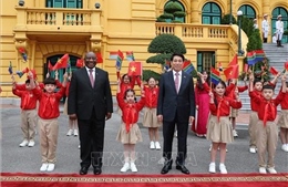 Chủ tịch nước Lương Cường chủ trì Lễ đón cấp Nhà nước Tổng thống Nam Phi Matamela Cyril Ramaphosa 