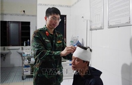 Cấp cứu kịp thời ngư dân bị tai nạn lao động khi đánh bắt hải sản ở Trường Sa