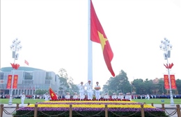 Tổ quốc, ta yêu Người mãi mãi!