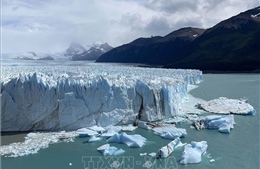 Sông băng ở vườn quốc gia Los Glaciares tại Argentina