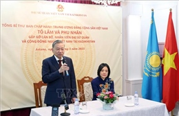 Tổng Bí thư Tô Lâm gặp gỡ cán bộ Đại sứ quán và cộng đồng người Việt Nam tại Kazakhstan