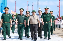 Thủ tướng kiểm tra tiến độ thi công Cao tốc Cà Mau - Đất Mũi 