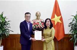 Trao Giấy phép thành lập Văn phòng thường trú cơ quan báo chí thứ tư của Hàn Quốc tại Việt Nam