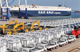 Doanh nghiệp Trung Quốc thận trọng trước các đòn thuế quan mới của Mỹ