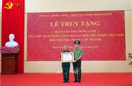 Truy tặng Huân chương Dũng cảm cho Tổ trưởng an ninh trật tự cơ sở 