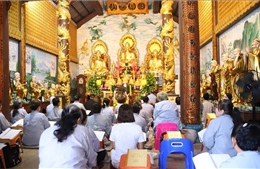 Đại lễ Vu Lan báo hiếu tại Chùa Phật Tích: Gìn giữ văn hóa, thắt chặt tình đoàn kết Việt - Lào 