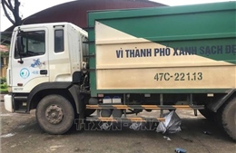 Đắk Lắk: Va chạm xe thu gom rác trong trường, một học sinh tử vong