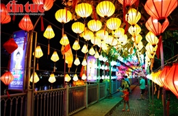 TP Hồ Chí Minh rực rỡ cờ hoa chào mừng đại lễ Vesak 