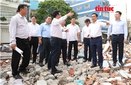 Chủ tịch UBND TP Hồ Chí Minh kiểm tra tiến độ bàn giao mặt bằng dự án rạch Xuyên Tâm