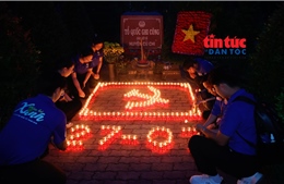Thanh niên TP Hồ Chí Minh thắp nến tri ân, tưởng nhớ các Anh hùng liệt sĩ
