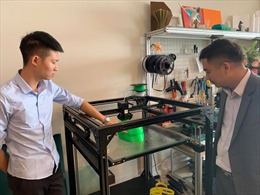 Thanh niên trẻ &#39;liều lĩnh&#39; khởi nghiệp bằng máy in 3D thương hiệu Việt
