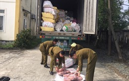 Bắt giữ xe container chở gần 12 tấn nội tạng động vật đã bốc mùi