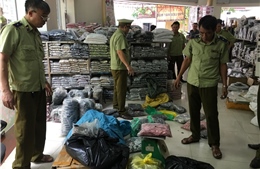 Đột kích 7 cửa hàng, tạm giữ hơn 33.000 sản phẩm có dấu hiệu giả mạo nhãn mác tại Bắc Ninh