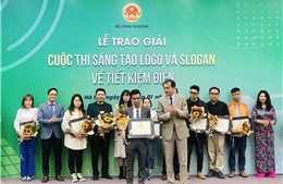 Slogan &#39;Tiết kiệm điện thành thói quen&#39; được Bộ Công Thương trao giải