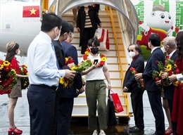 Những du khách quốc tế đầu tiên đến Phú Quốc, Hội An sau gần 2 năm ‘đóng băng’ vì COVID-19