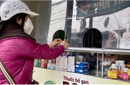 Các cửa hàng thuốc tại Hà Nội &#39;cháy’ mặt hàng nước muối sinh lý