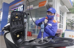 Xăng, dầu giảm giá sau chuỗi tăng liên tiếp