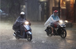 Cảnh báo mưa dông ở Hà Nội, lũ quét và sạt lở đất tại khu vực Tây Nguyên