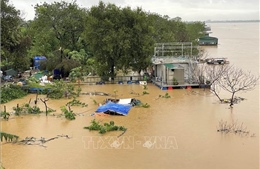 Mưa lớn tiếp diễn ở Bắc Bộ, lũ sông Hồng, sông Thái Bình tiếp tục lên, cảnh báo ngập lụt, lũ quét, sạt lở đất