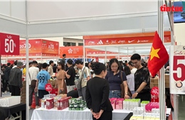 Lượng khách đông kỷ lục tại Hội chợ Mùa Thu lần thứ nhất 2025