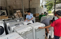 Phát hiện kho máy giặt, điều hòa không khí thuộc diện cấm nhập khẩu tại TP Hồ Chí Minh