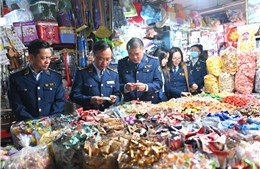 Kiểm tra công tác bình ổn thị trường tết Bính Ngọ 2026 tại Hà Nội