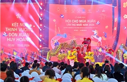 Loạt sự kiện hấp dẫn trong ngày đầu diễn ra Hội chợ Mùa Xuân 2026