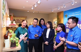 Khai mạc không gian trưng bày, livestream 'Sức sống hàng Việt' lần thứ 3