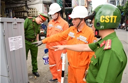 Không chỉ bóc xóa, cần bắt đầu từ ý thức người dân