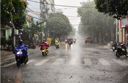 TP Hồ Chí Minh và Nam Bộ sắp đón đợt mưa dông lớn, đề phòng lốc, sét và gió giật mạnh