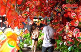 Gìn giữ nét đẹp Trung thu xưa qua những không gian hoài niệm