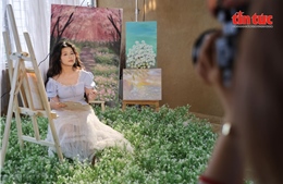 Người vẽ lại thanh xuân cho những tâm hồn từng tự ti