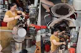 Cà phê vợt ba thế hệ ở TP Hồ Chí Minh giữ hương vị xưa suốt 80 năm
