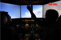 Trải nghiệm mô phỏng lái máy bay tại quán cà phê ở TP Hồ Chí Minh