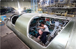 &#39;Đột nhập&#39; nhà máy sản xuất máy bay ném bom siêu thanh mới của Nga