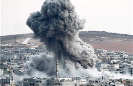 Mỹ nói không kích hang ổ IS, Damascus tố trúng quân đội Syria