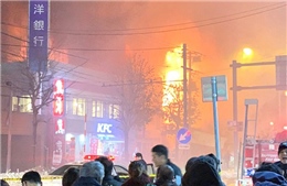 Video hiện trường mù mịt khói lửa tại vụ nổ nhà hàng ở Nhật Bản