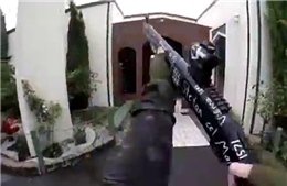 Bàng hoàng xem cảnh thủ phạm vừa bắn, vừa livestream vụ xả súng ở New Zealand